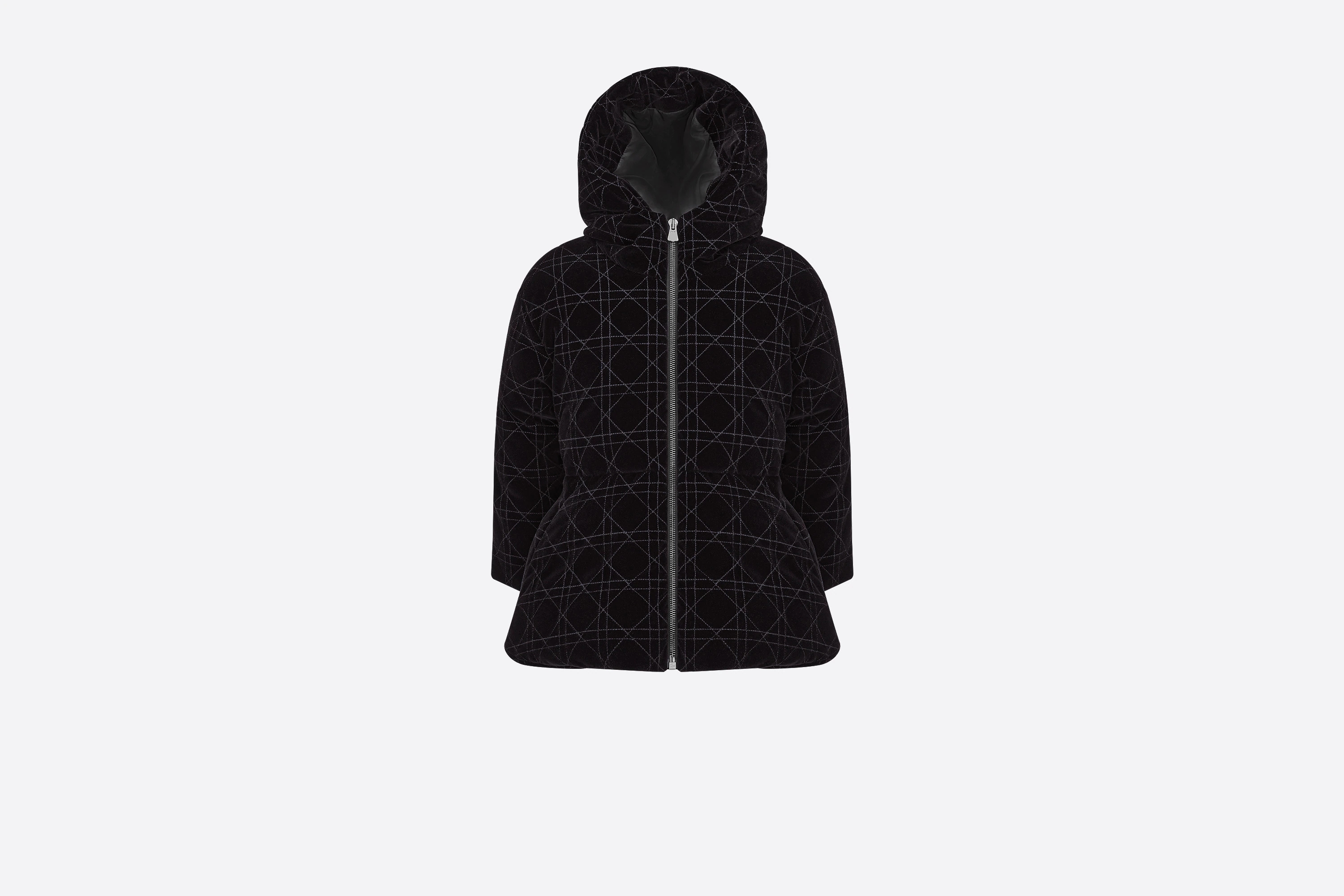 朝鲜第一千金首次亮相,朝鲜第一千金给人的感觉