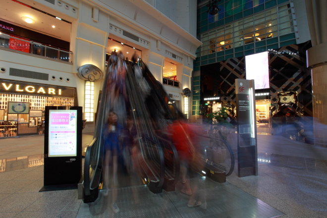 台北红粉女，黑衣人，魔幻客