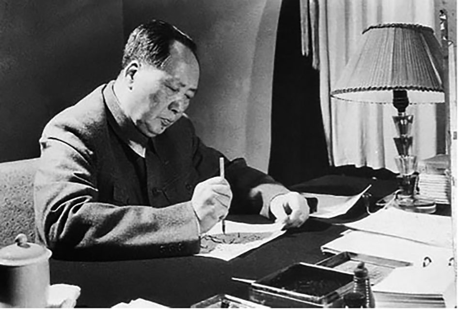 主席藏书众多，晚年为何独爱笑话书