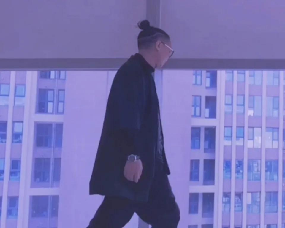 明明，服装是个*力暴**行业，你却做成了地摊价？