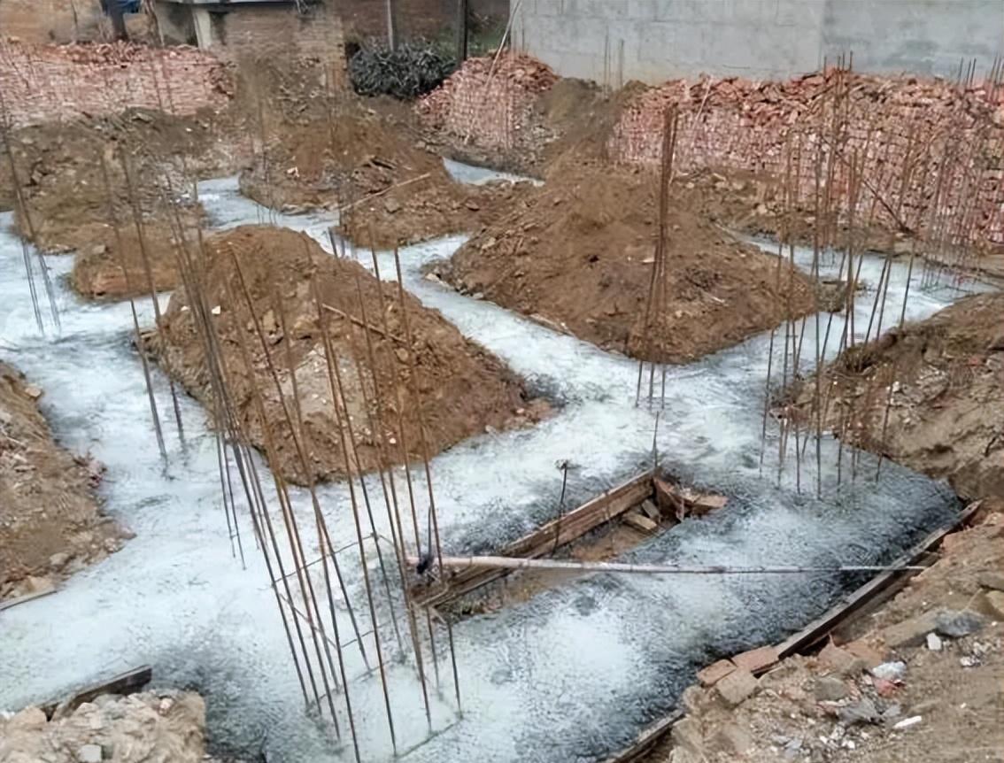 什么叫做大门过于堂家败人丁亡,大门过于堂人败家丁亡什么意思