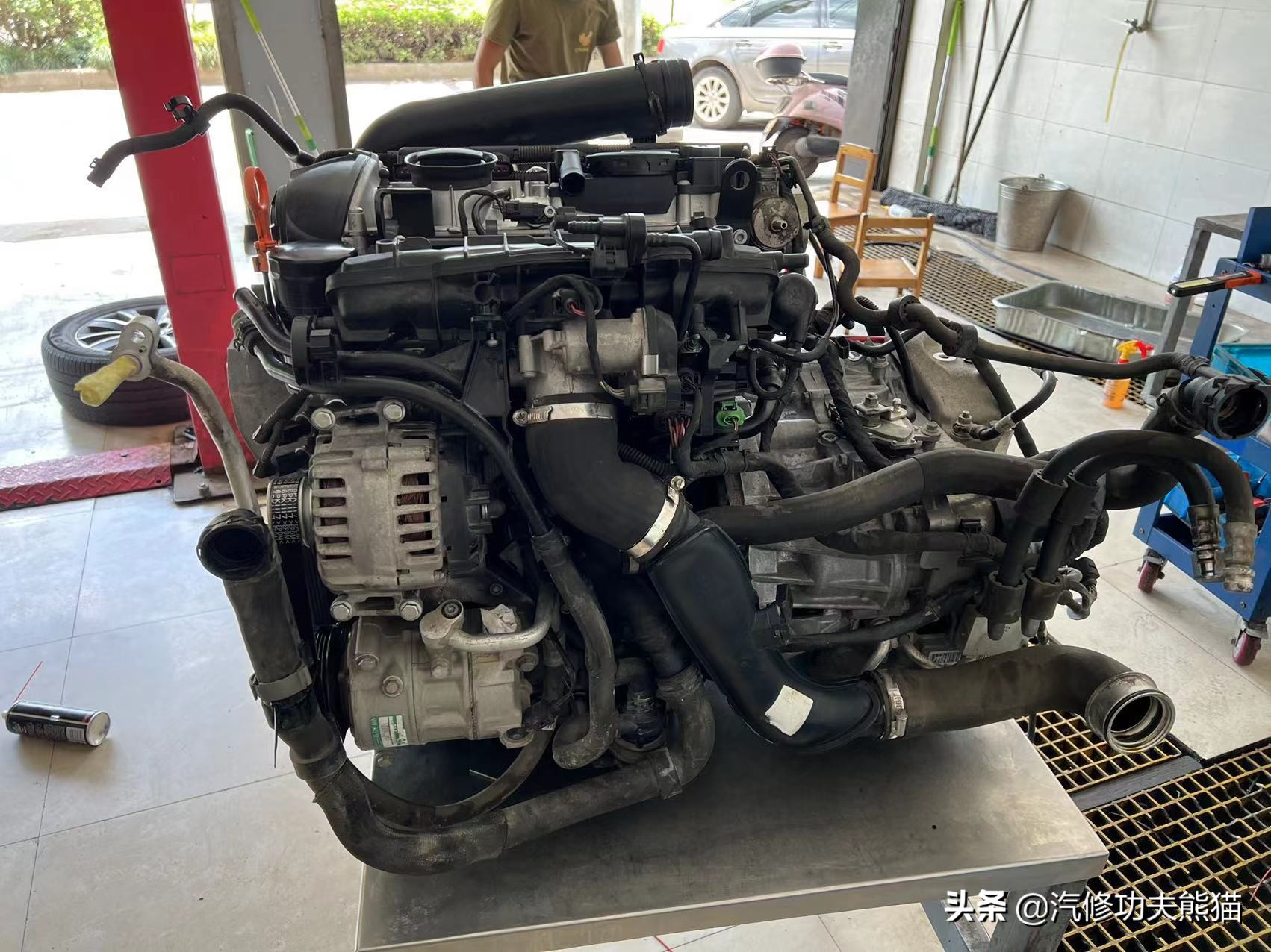 严谨的德国工人钣金修复,严谨的德国师傅修复事故车