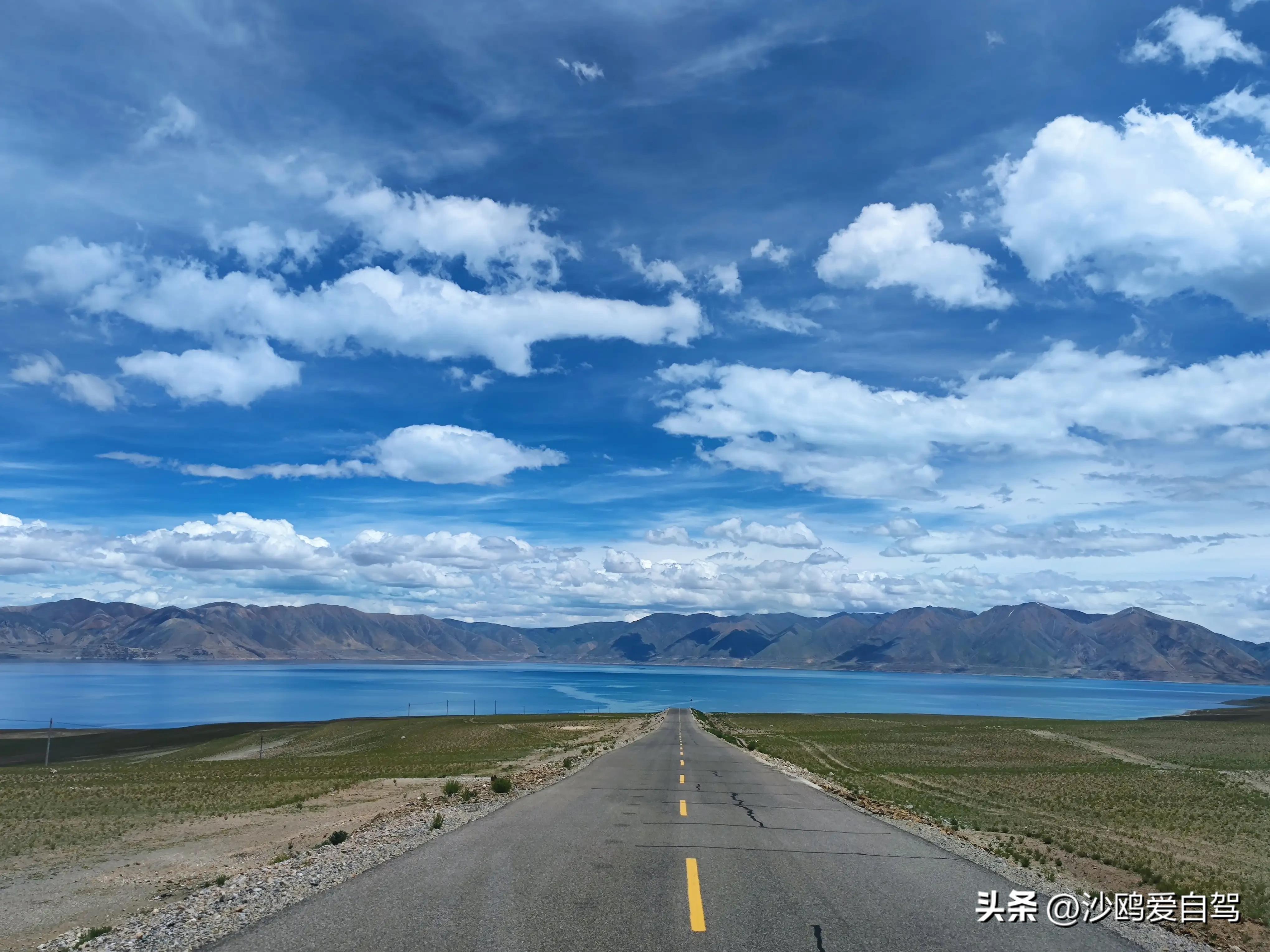 自驾四进*藏西***疆新**第12天:人在囧途:当惹雍措圣湖边陷车,轮胎鼓包