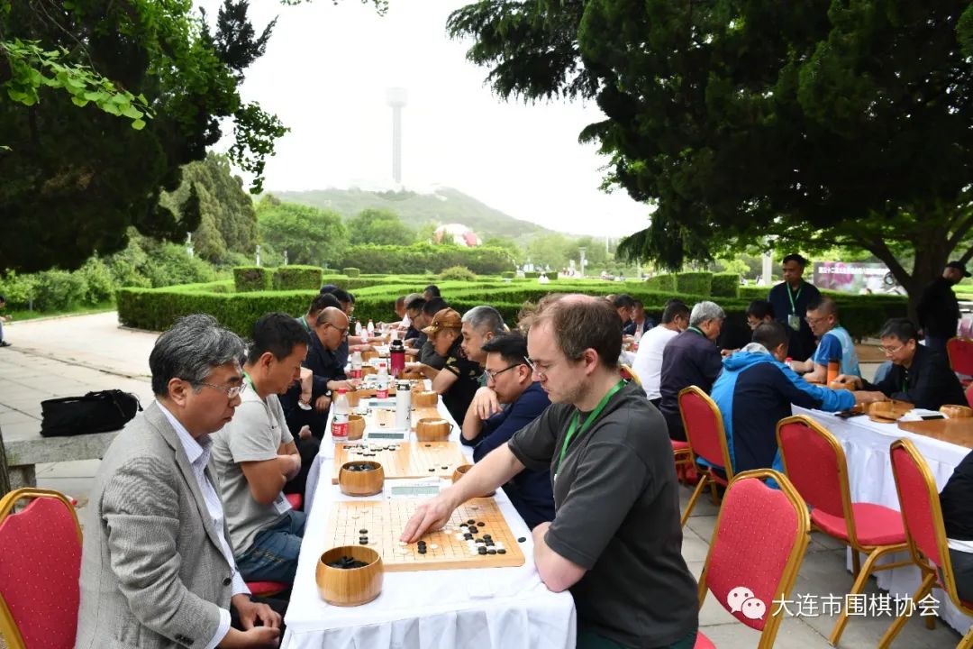 槐香四溢沁入八荒,槐香四溢