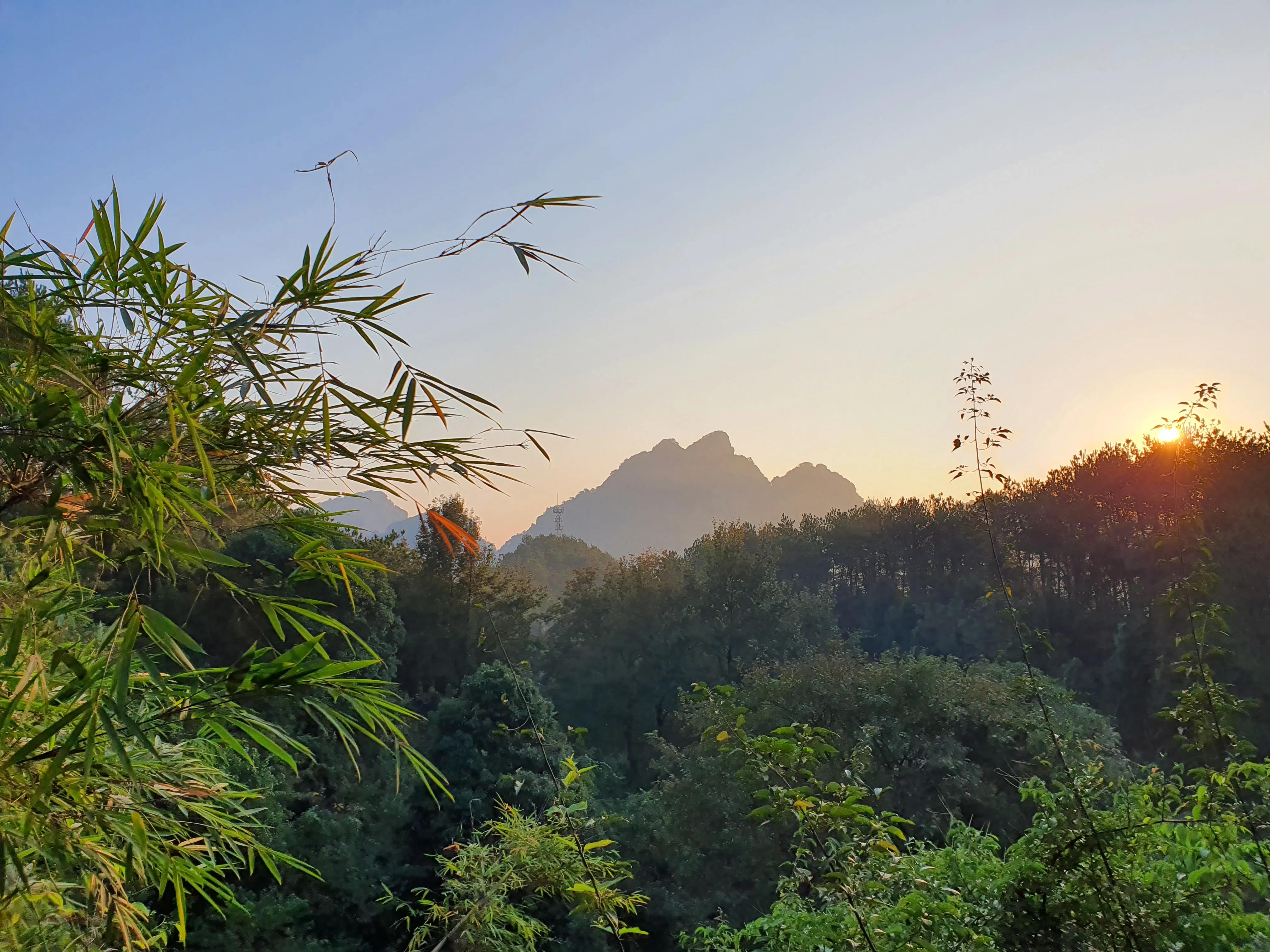 如何轻松游玩丹霞山旅游全攻略,丹霞旅游攻略最新