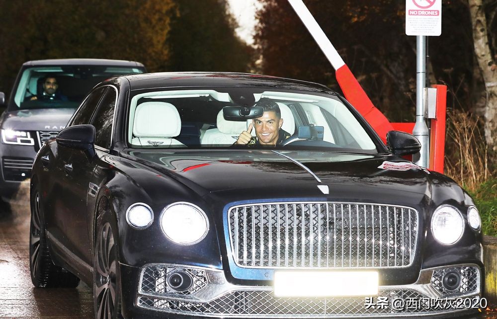 c罗加盟沙特俱乐部欢迎仪式,c罗加盟尤文图斯发布会