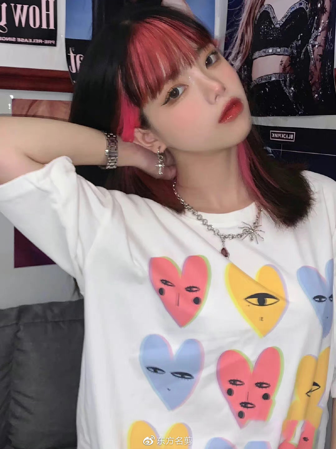 法式刘海漂染蓝色,法式八字刘海染什么色好看