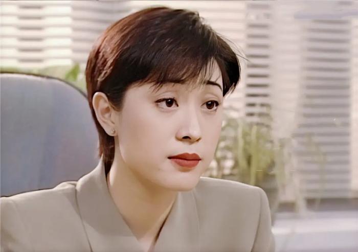 年底电视剧杀出一匹黑马,到2023年为止豆瓣评分最高的港剧