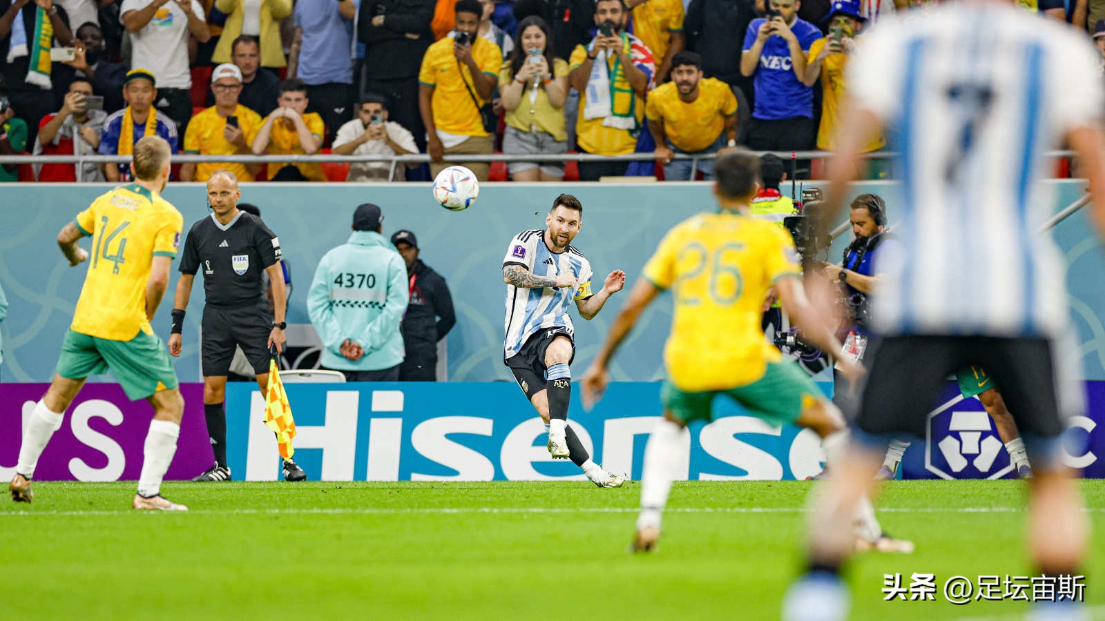 梅西夺世界杯冠军c罗反应,世界杯梅西和c罗巅峰对决