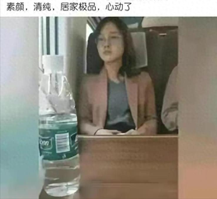 “车间女孩约我去她宿舍玩，这时候应该干点什么？”哈哈哈