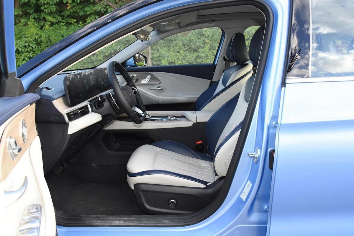 自主豪华反击BBA,竟是10万级的艾瑞泽8打响了第一枪