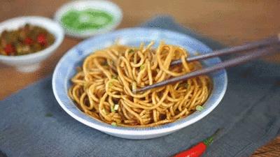 这3种方便面筋道爽滑太好吃了,方便面哪一种比较好吃一点