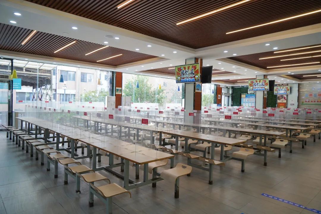 深圳光明高级中学体育场,深圳光明高级中学校队