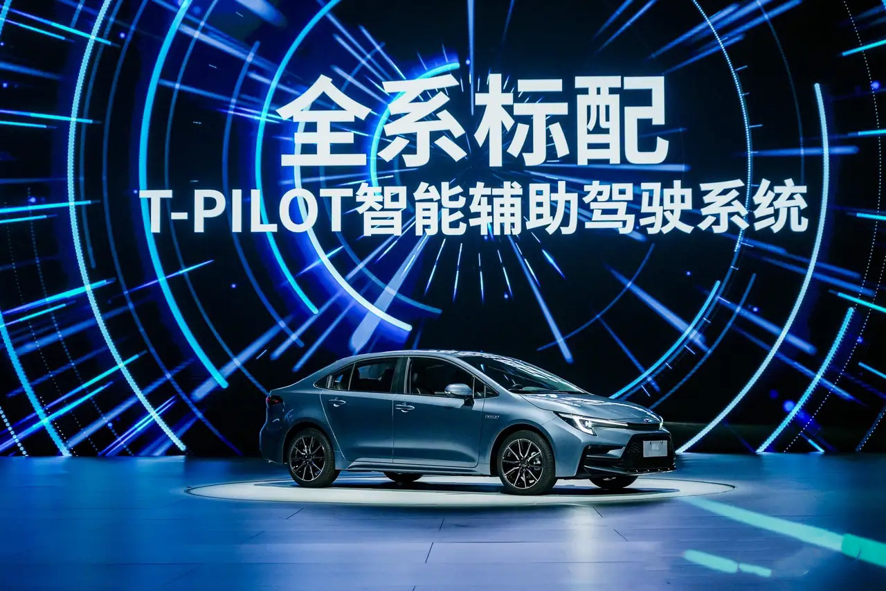 奉劝你们别“唱衰”日系车了,我家换了3台混动车,还是丰田耐用