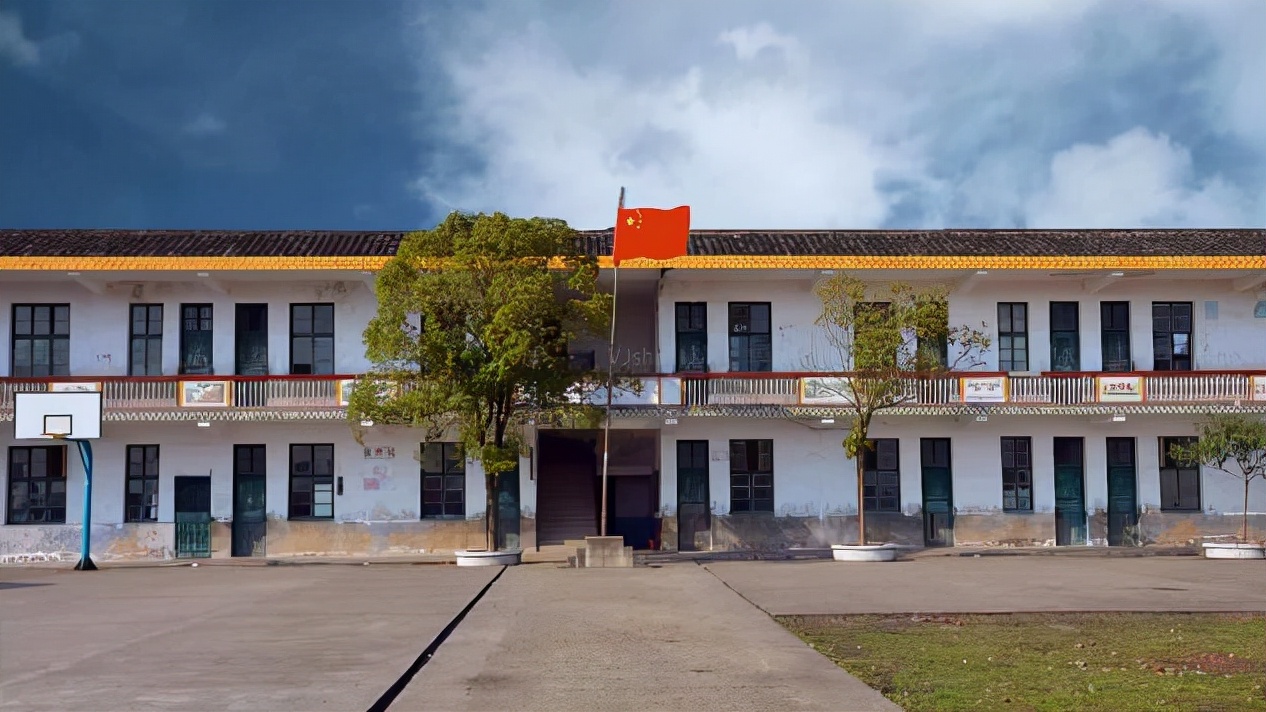 老人蹬三轮捐35万，助300多贫困学子圆梦，死后获感动中国特别奖