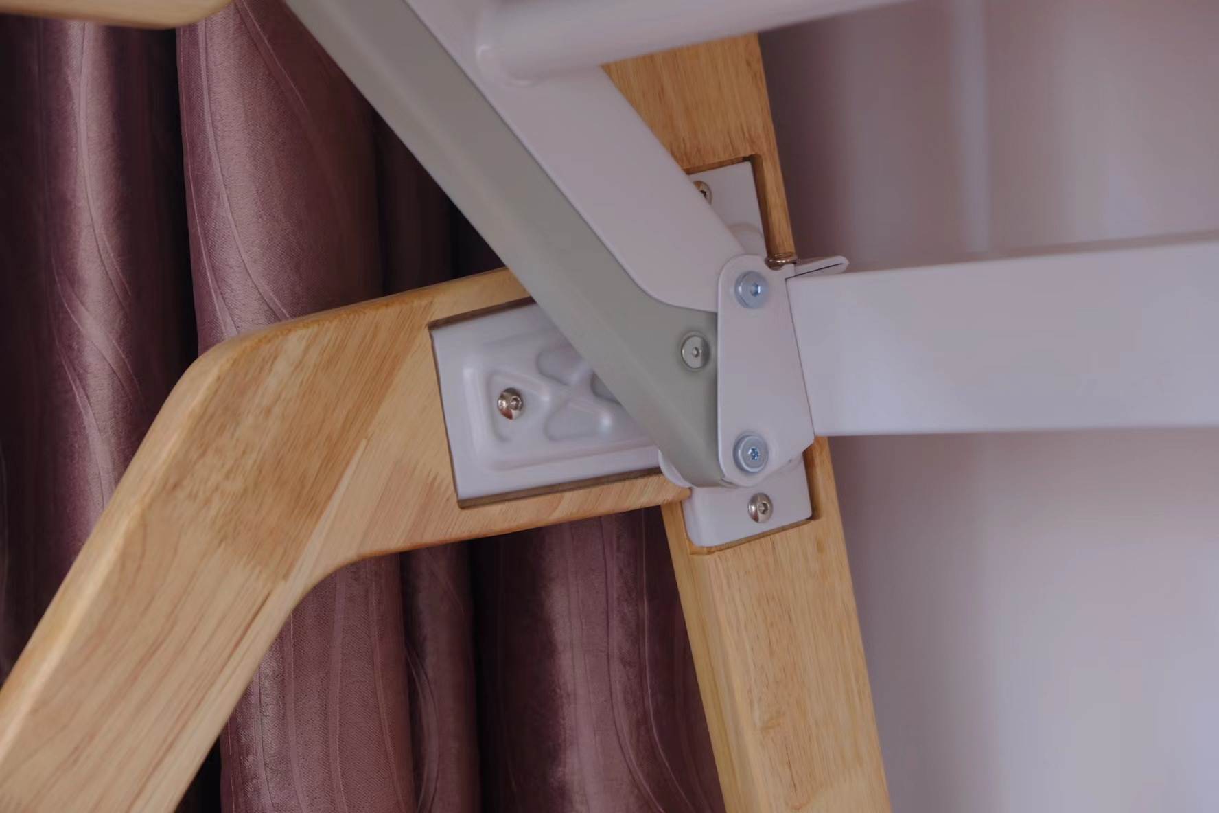 怎么选购学习桌椅,如何挑选学习桌椅品牌