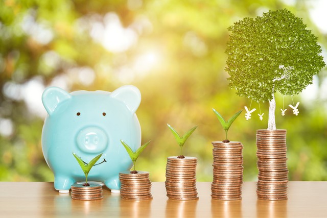 存多少钱才能月入四千,工薪阶级一个月存五千