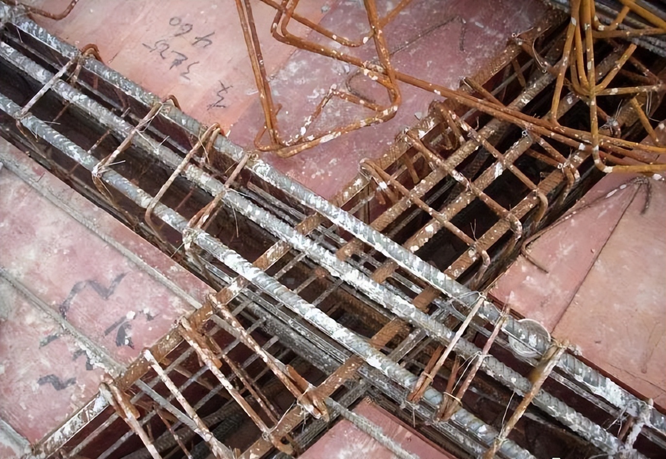 监理钢筋验收常见问题200条,钢筋验收常见质量通病