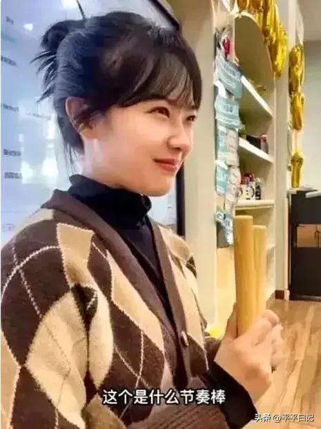 黄老师直播一场赚了多少,黄老师直播一场赚了多少钱