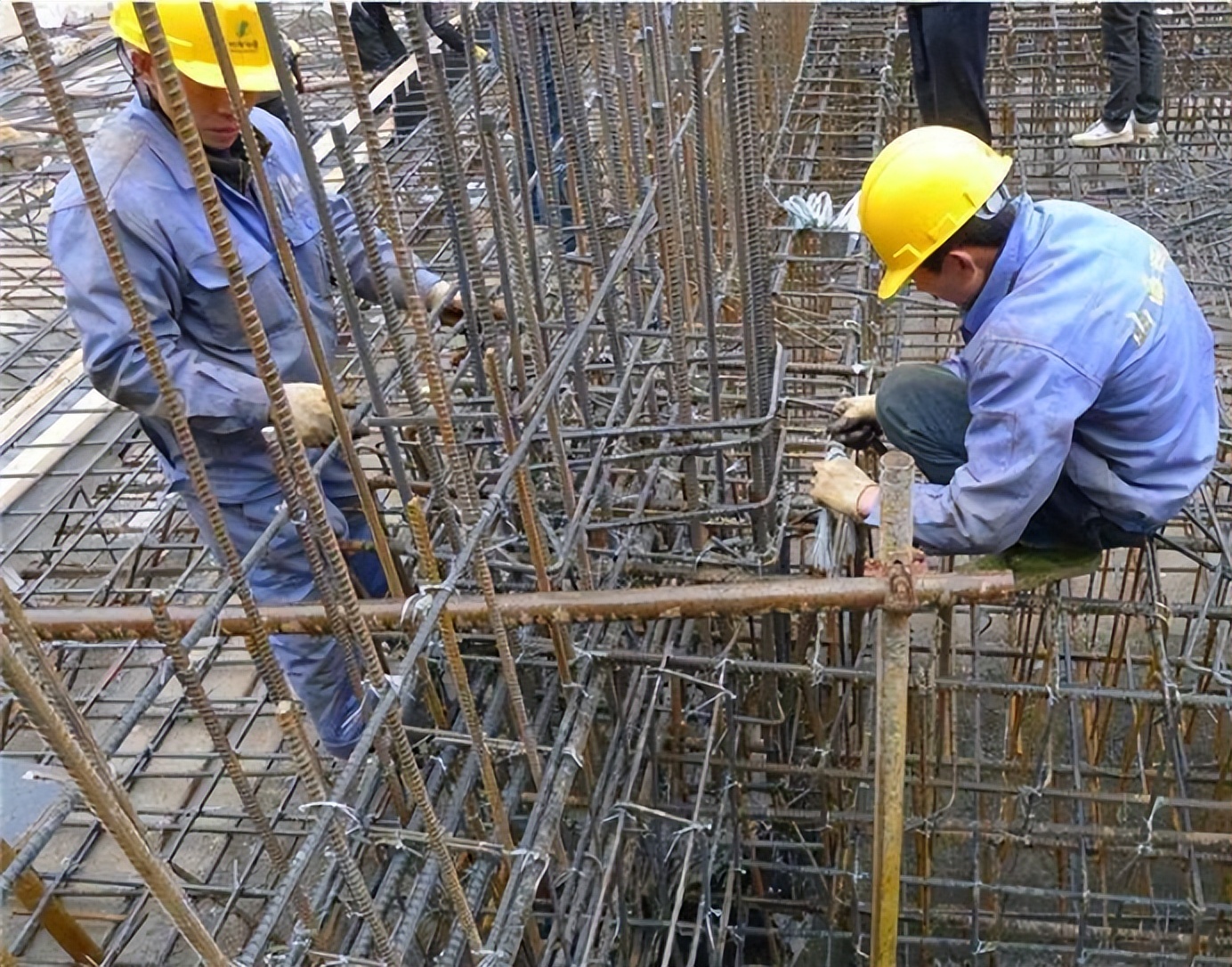 钢筋搭接焊接及机械连接区别,钢筋连接的方法主要有搭接焊接