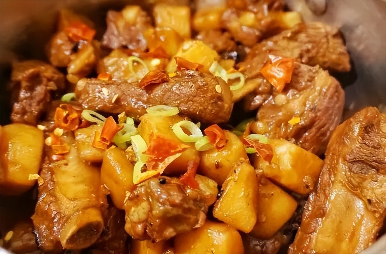 冬季喝什么汤补肾,冬天养生最好来碗健脾补肾汤