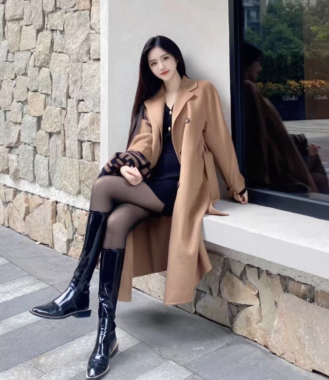 男卡其色上衣配什么颜色下装好看,卡其色里面搭配什么颜色好看