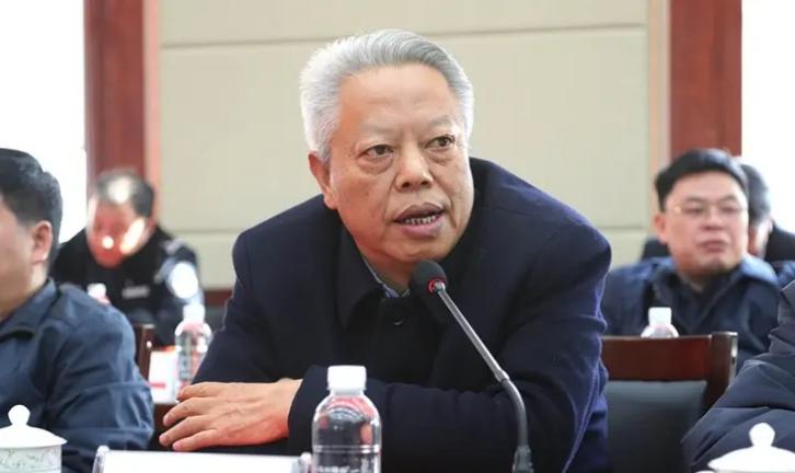 李保平内蒙黑猫焦化董事长,李保平最新持股