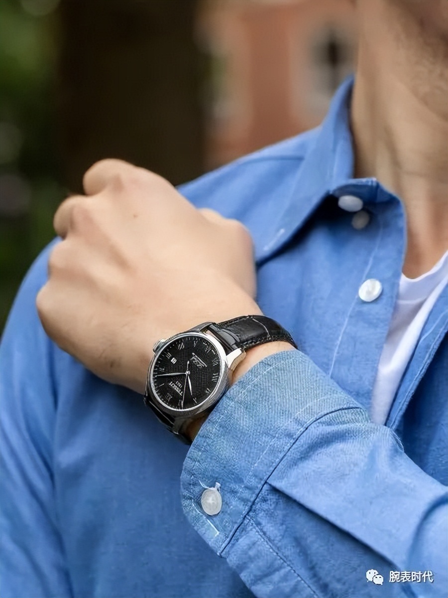 天梭prx和风度绿盘哪个好,天梭超级玩家prx石英白表盘和绿盘