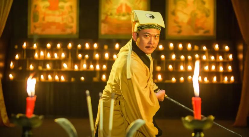 53岁扮少年，41岁装清纯少女，2022最烂10部电影，一部比一部辣眼