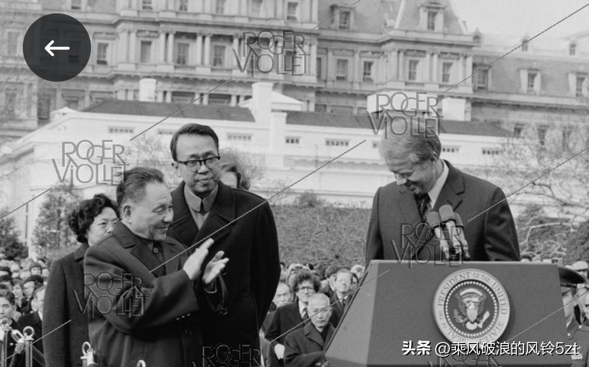 高清老照片：旗人格格大腿岔开豪放洗衣，地主三妻四妾不输女明星