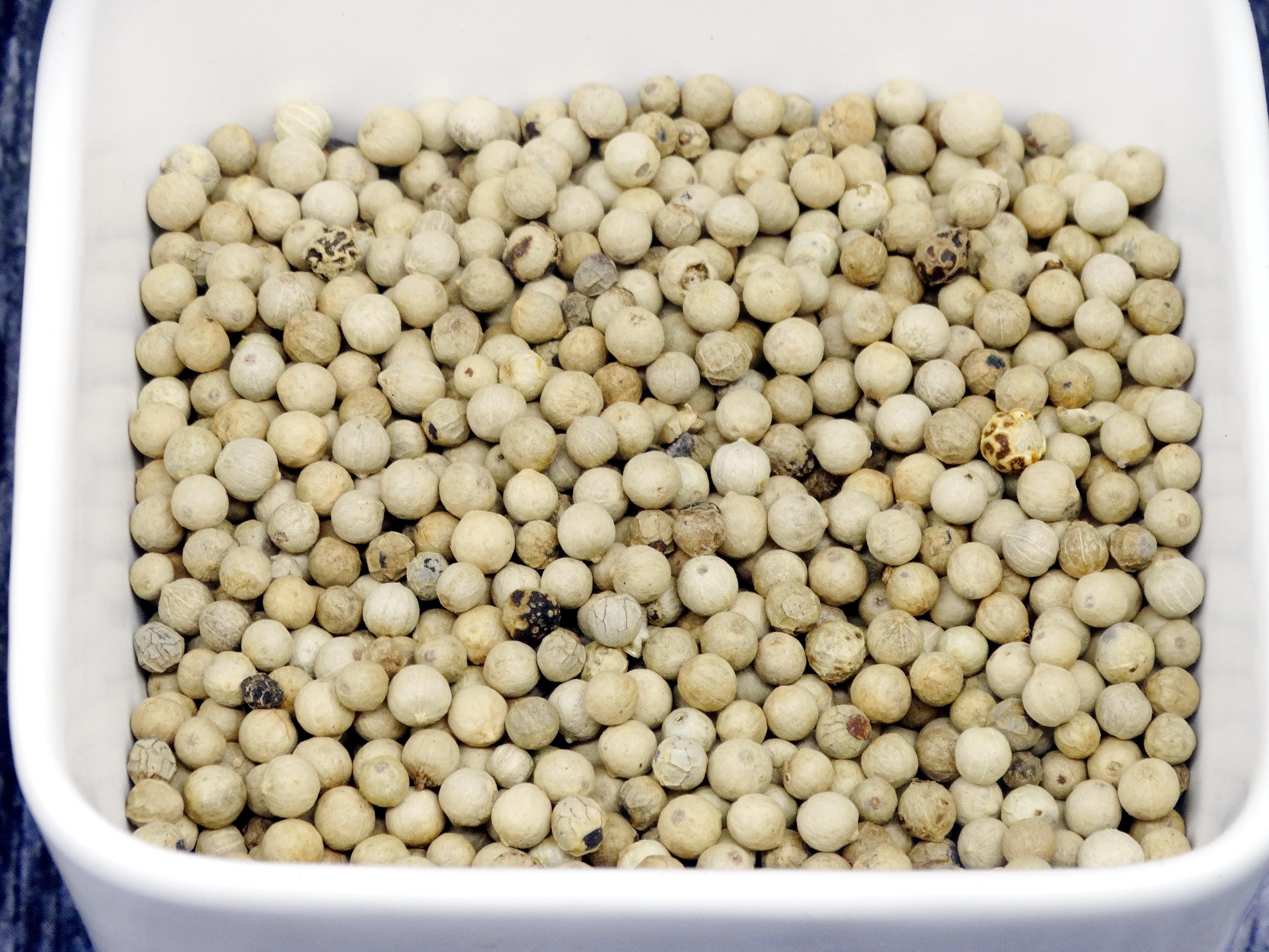 黑白胡椒虽有一字之差,黑白胡椒粉的正确使用法