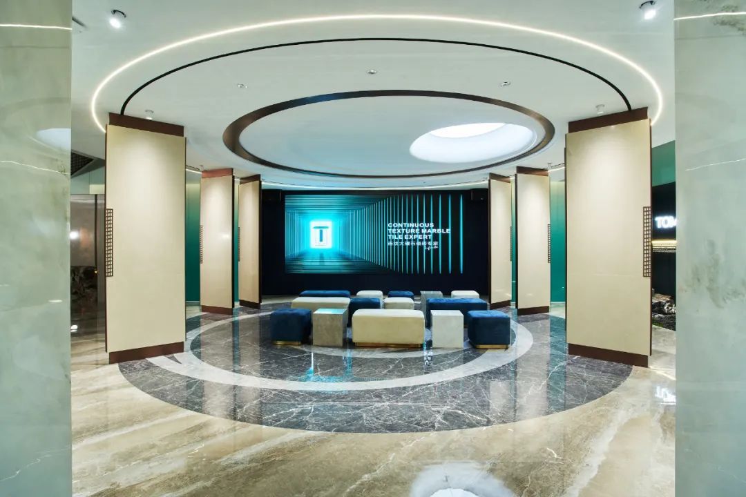 探寻“无垠石境”：透过逆势升级的展厅，读懂一个品牌