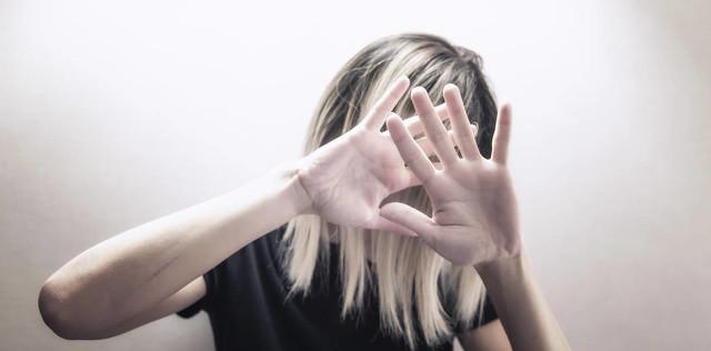 隐私部位遭医生吸吮，报警后死不认账，DNA检测立大功！