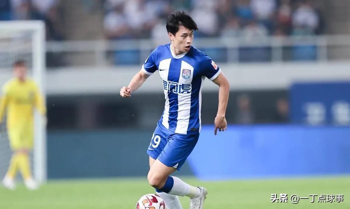 中超：海港3-0津门虎暂登顶,中超最终积分榜三镇榜首海港第四