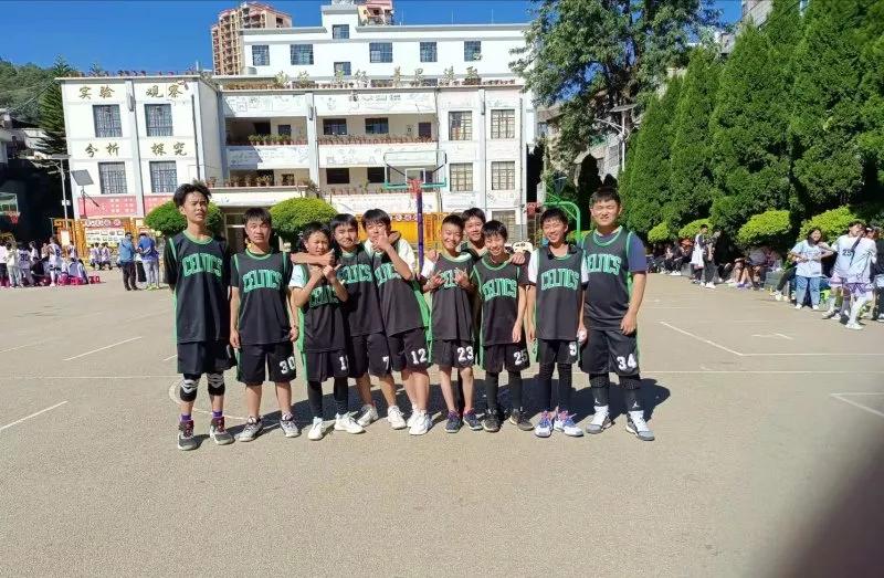 篮球比赛七律,七律赞学生篮球赛