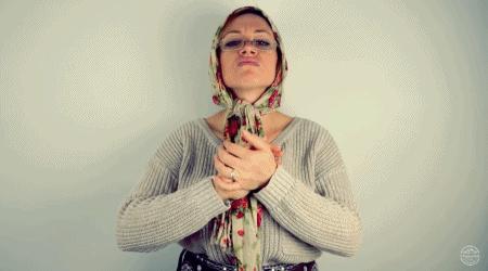 意大利人一个手势被玩坏，网友：捆住他们的手，就说不了话了