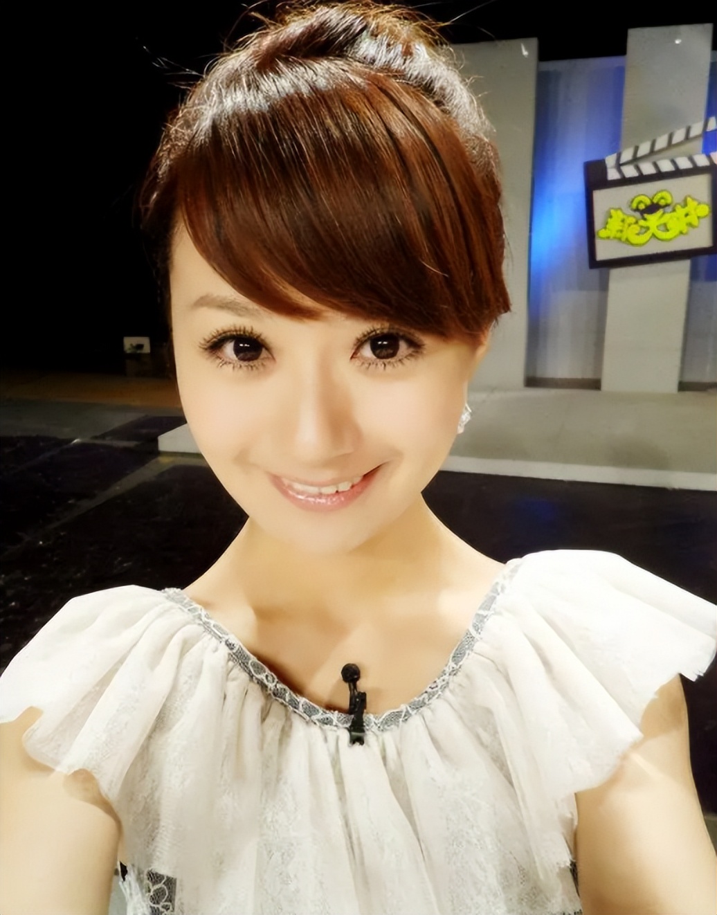 国足太太团斗艳美如画,国足太太团真实身材