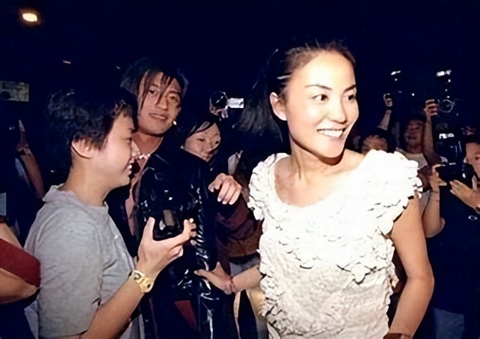 谢霆锋王菲早年恩爱照,王菲谢霆锋有多美