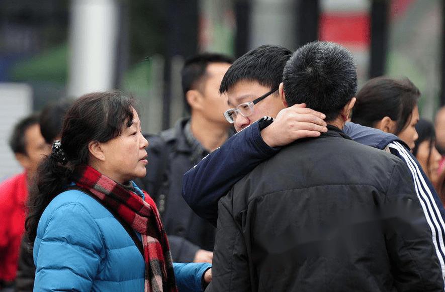 高考分数没达到专业分,高考没过本科线出国留学有出路吗