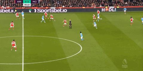 瓜迪奥拉输给穆里尼奥之后,曼城师徒对决