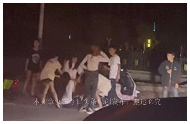 荒地无头女尸案,河北荒地惊现无头女尸