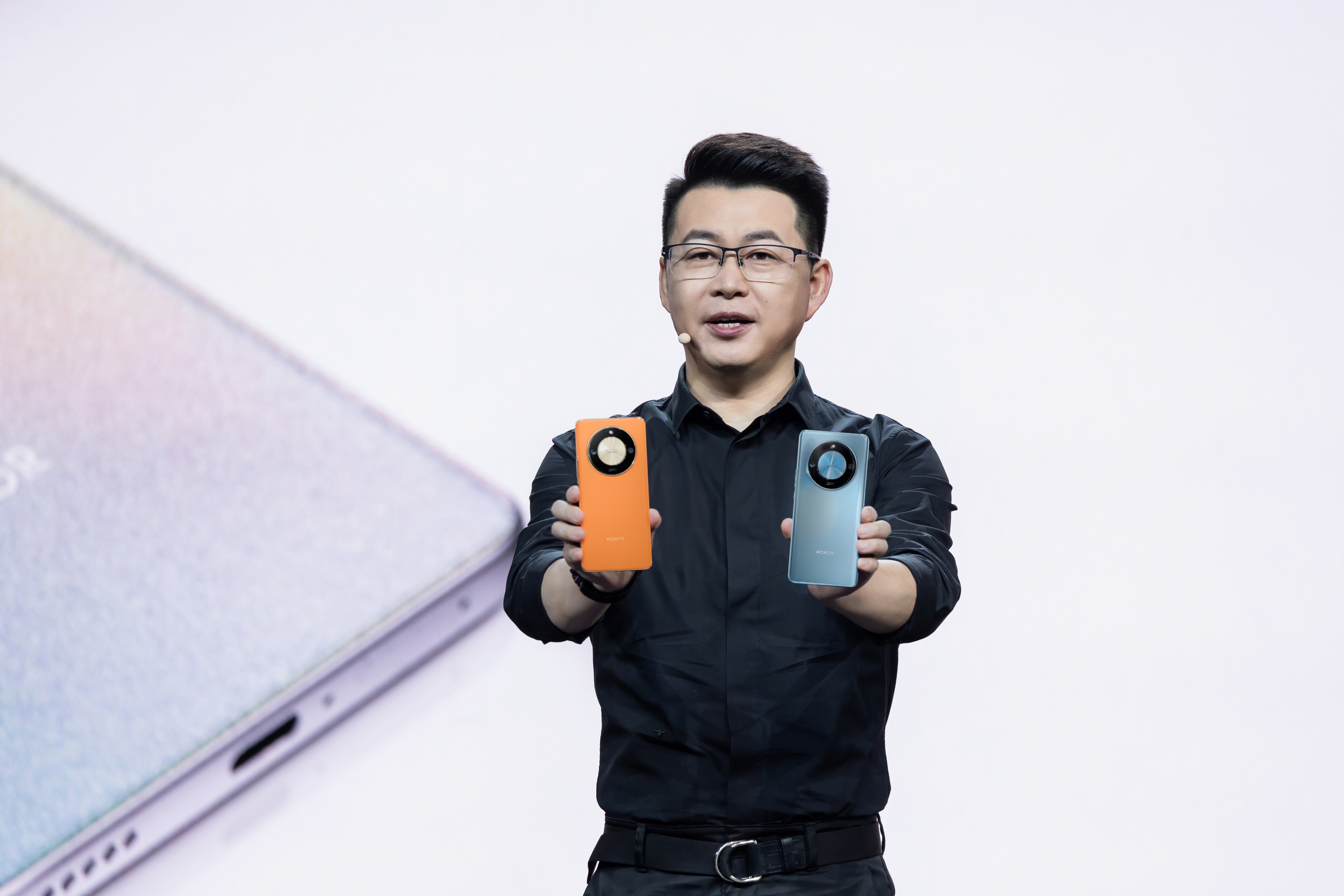 荣耀x50搭载5800mah超耐久大电池,荣耀x50i5g一亿像素超清影像