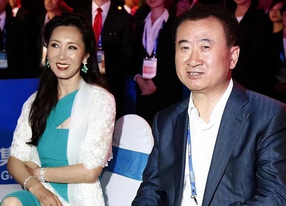 被王思聪嘲讽假富二代,富二代对王思聪的评价