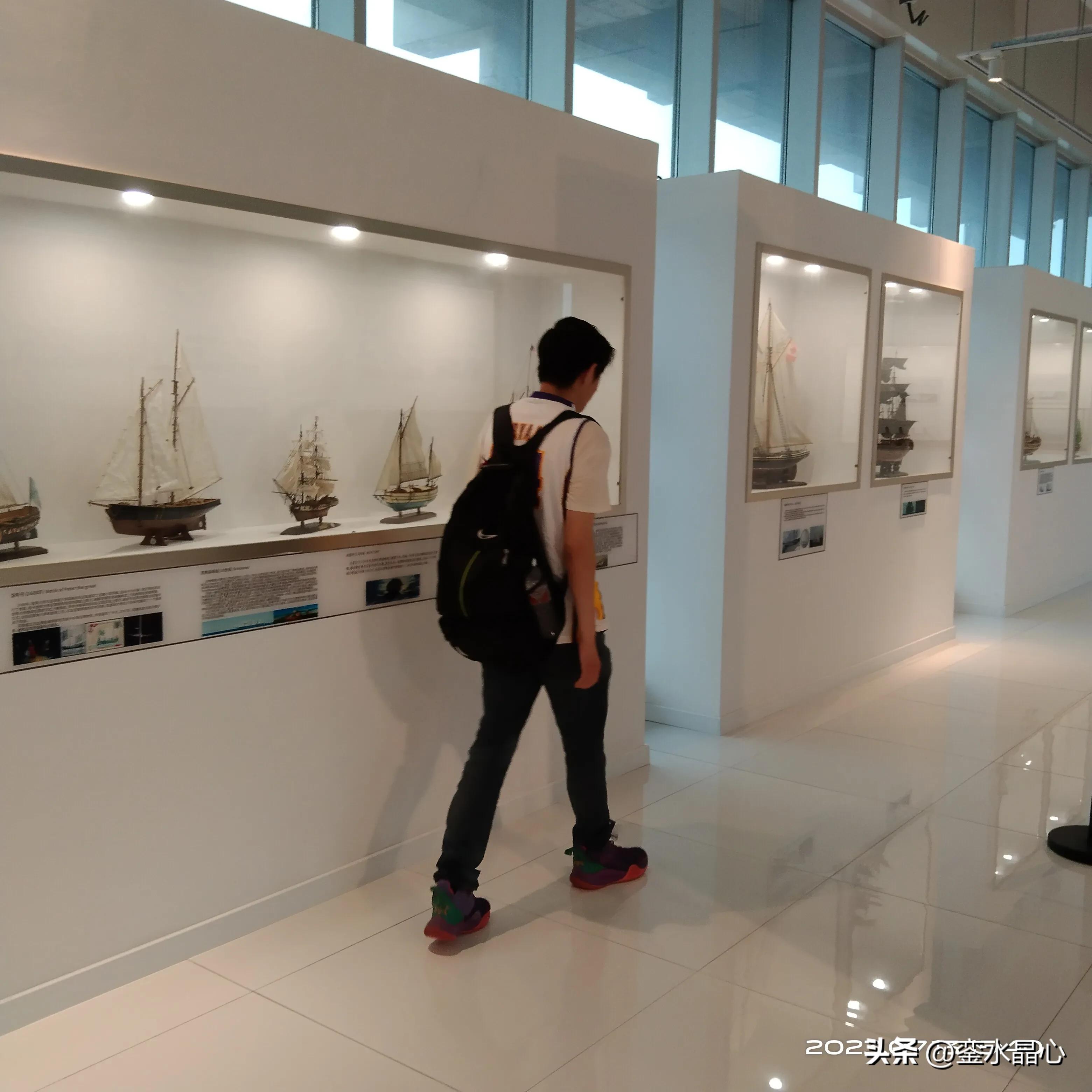 兴城红海滩值得去吗,兴城红海滩十月一日去红吗