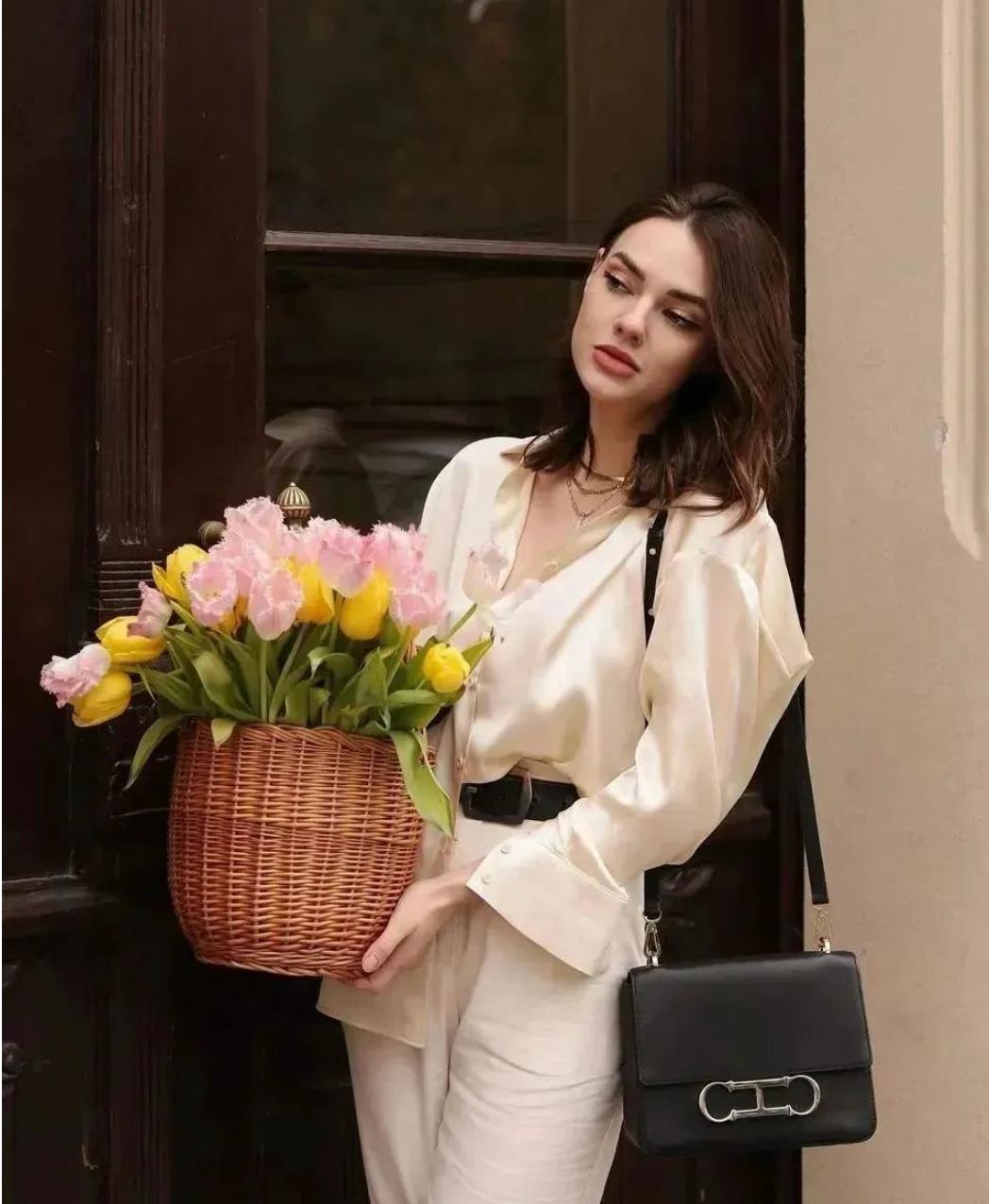 白衬衫怎么穿不脏,白衬衫怎么穿好看又干净