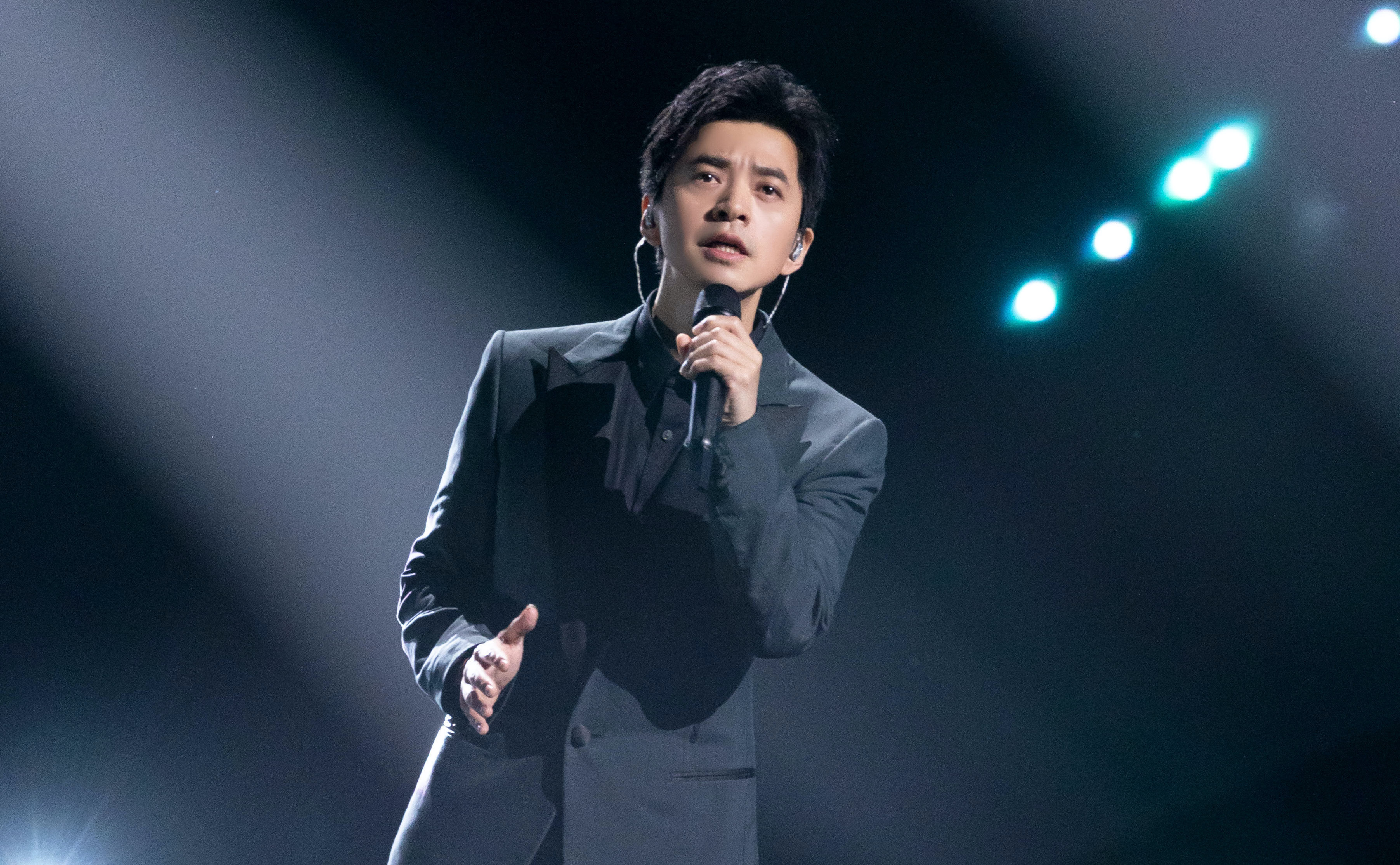 李健唱《水中花》，林子祥为其朗诵，李克勤直呼：香港没这类歌手