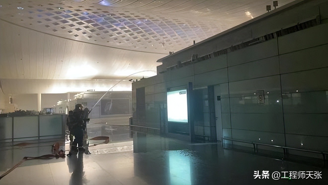 杭州萧山机场内浓烟滚滚,官方回应萧山机场现浓烟