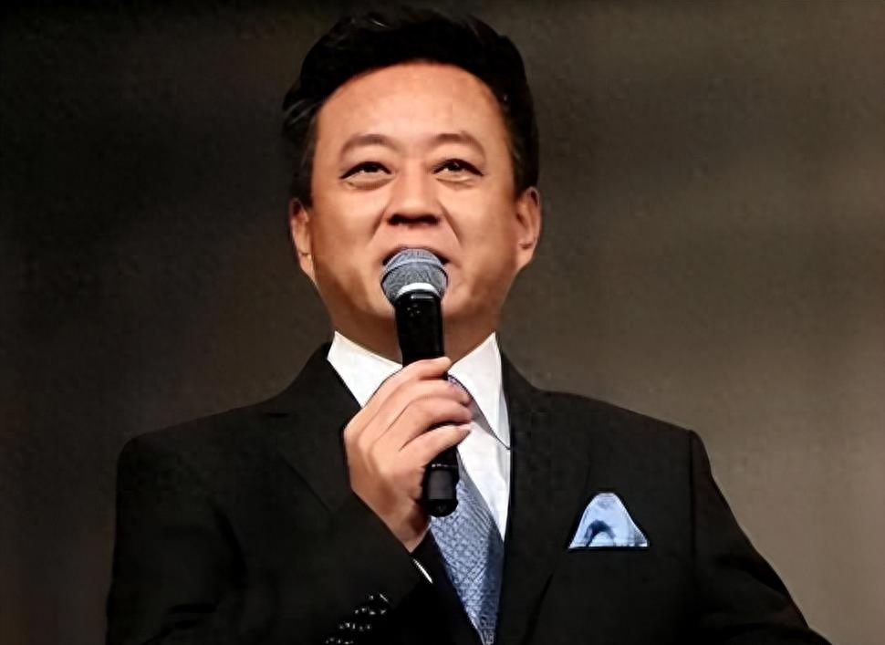 原央视主持人朱军现状,朱军颜值巅峰混剪