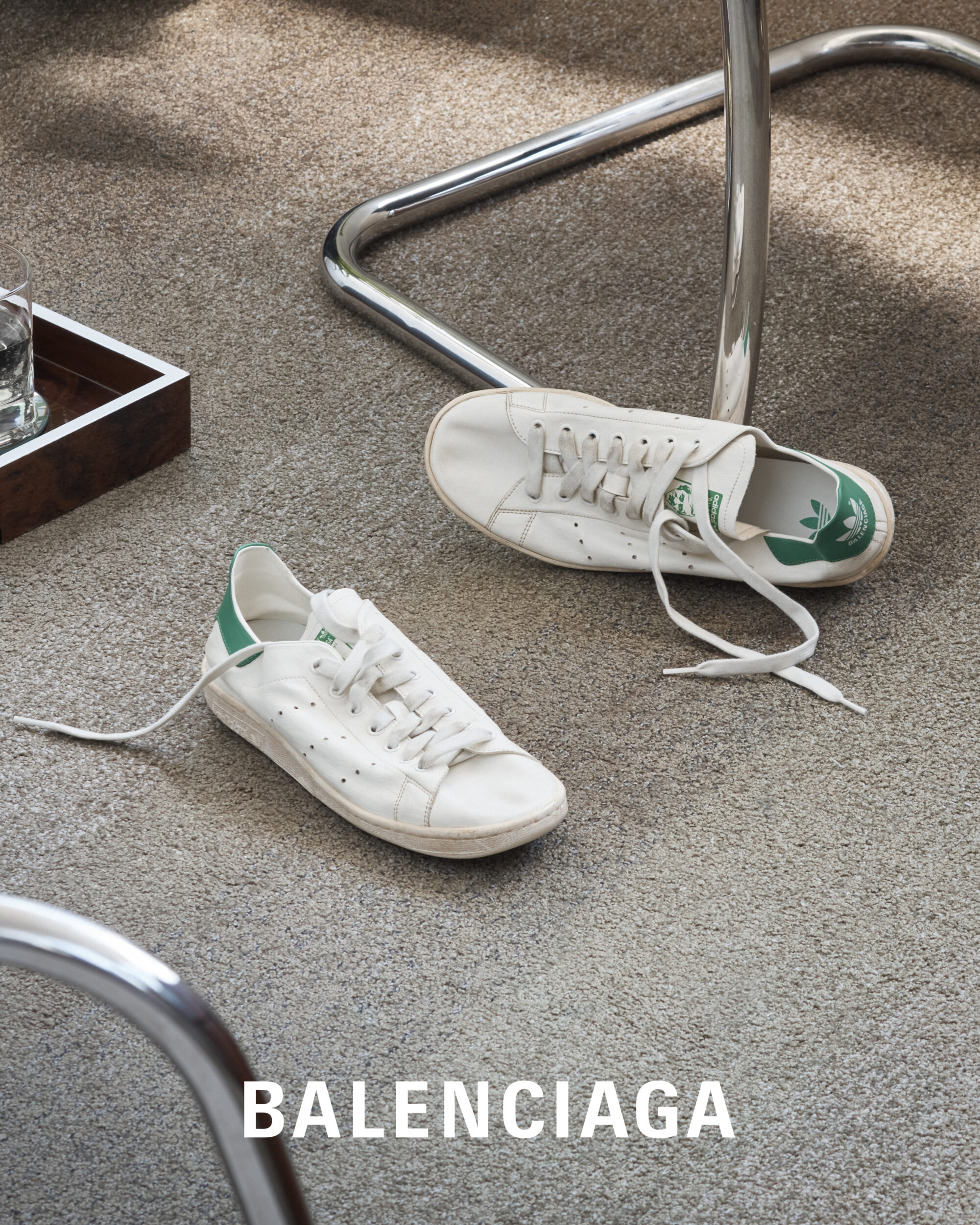 年末最受瞩目的联名！Balenciaga与adidas系列登场