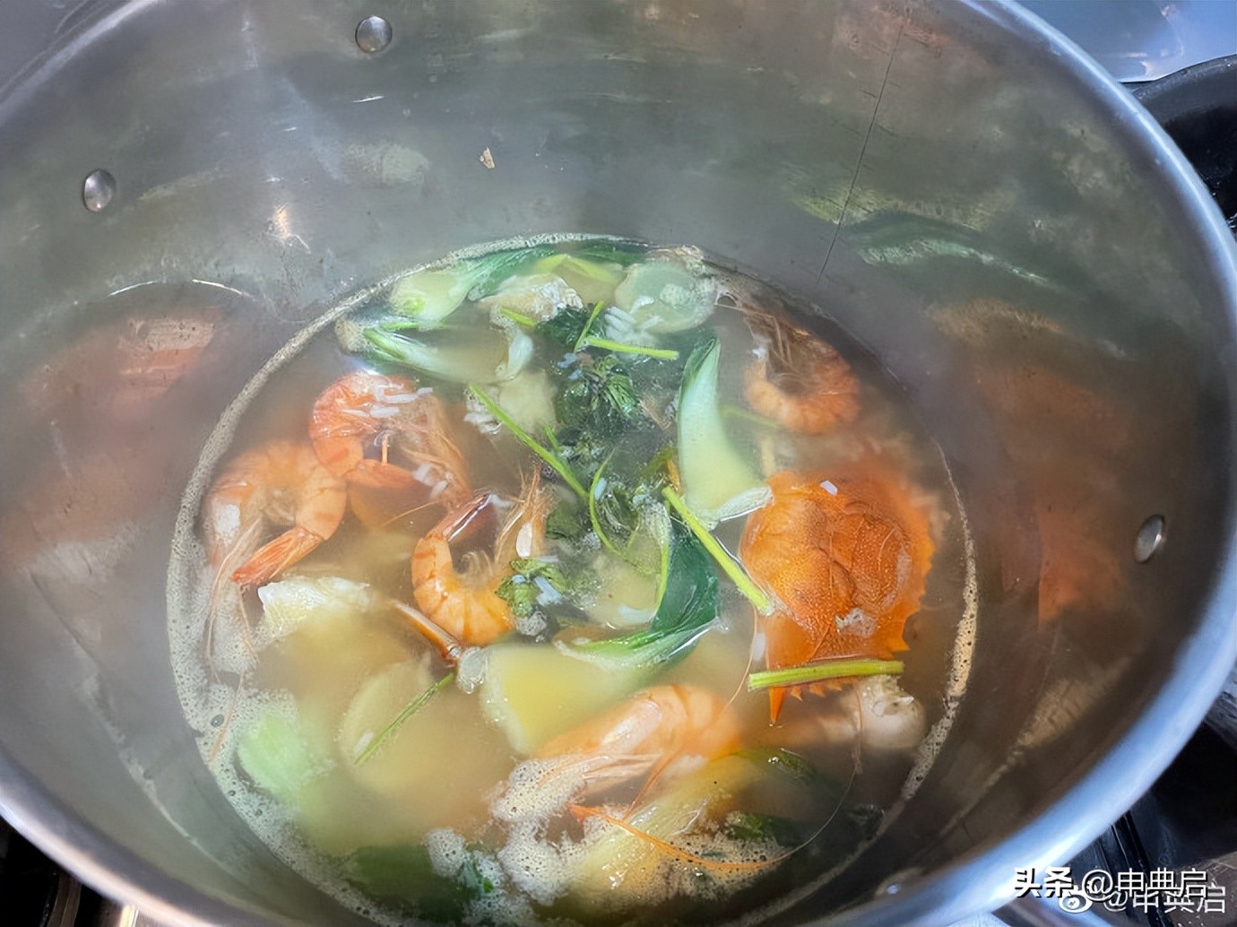 摩洛哥号称非洲最豪华的商场，也仅仅能与中国县城商场相比